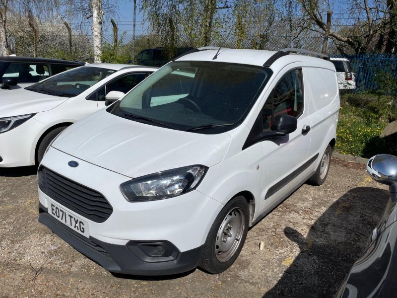 FORD TRANSIT COURIER 1.5 TDCi Leader L1 Euro 6 (s/s) 4dr
