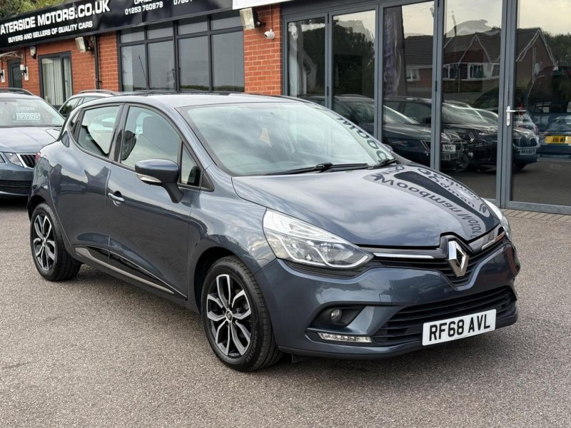 RENAULT CLIO 1.5 dCi Play Euro 6 (s/s) 5dr