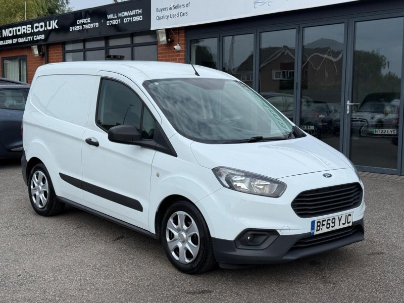 FORD TRANSIT COURIER 1.5 TDCi Trend L1 Euro 6 5dr
