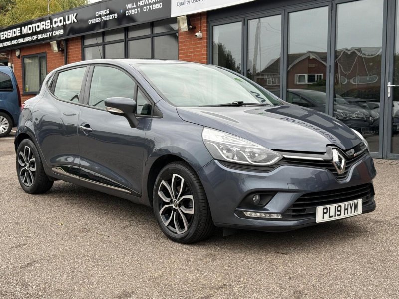 RENAULT CLIO 1.5 dCi Play Euro 6 (s/s) 5dr
