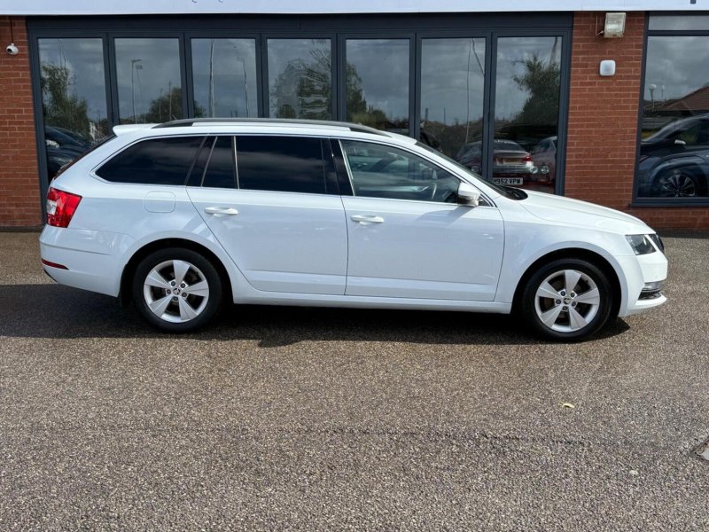 SKODA OCTAVIA 1.6 TDI SE Technology Euro 6 (s/s) 5dr